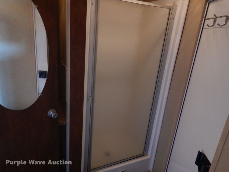 image for item KO9935 2013 Bison Coach 8314  livestock trailer