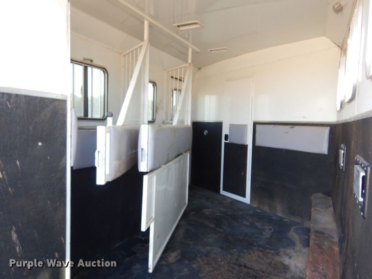 image for item KO9935 2013 Bison Coach 8314  livestock trailer