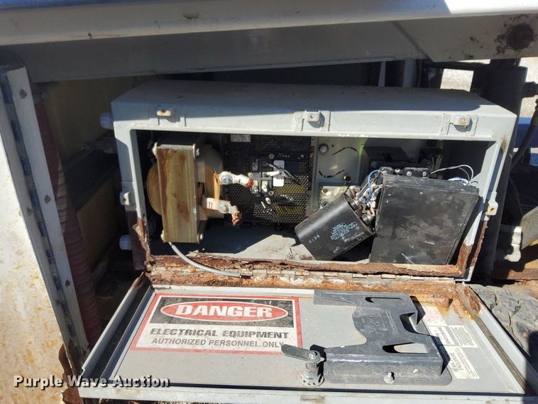 image for item KT9613 Zamboni 552  ice resurfacer