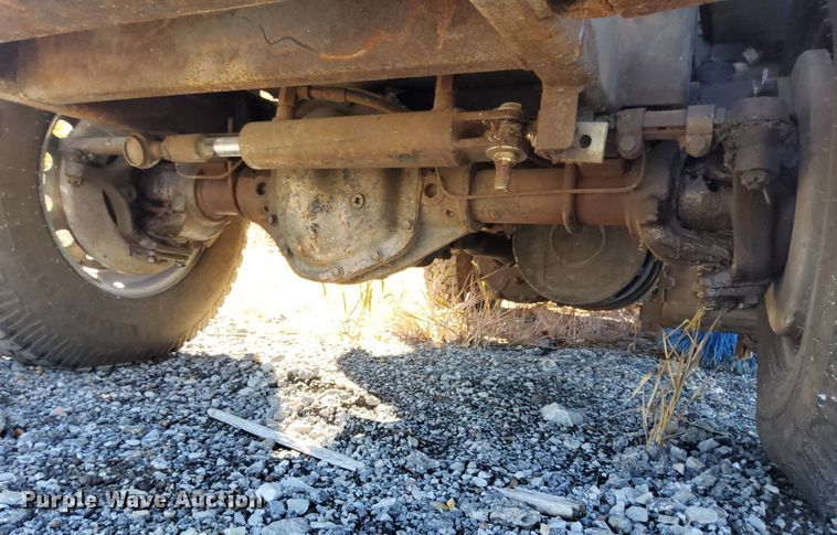 image for item KT9613 Zamboni 552  ice resurfacer