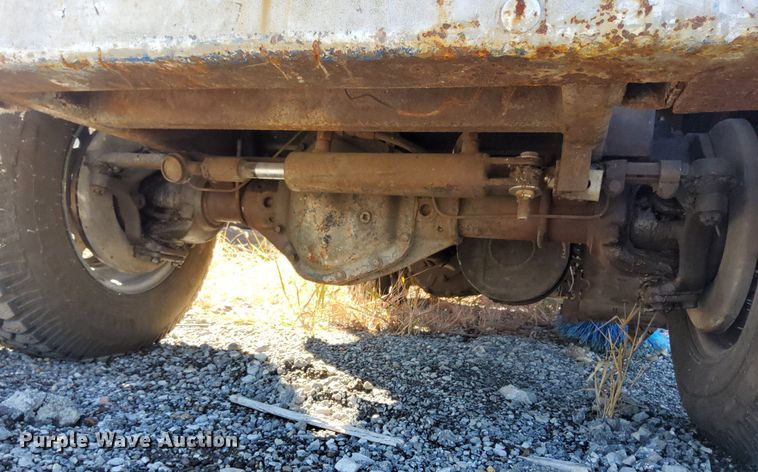 image for item KT9613 Zamboni 552  ice resurfacer