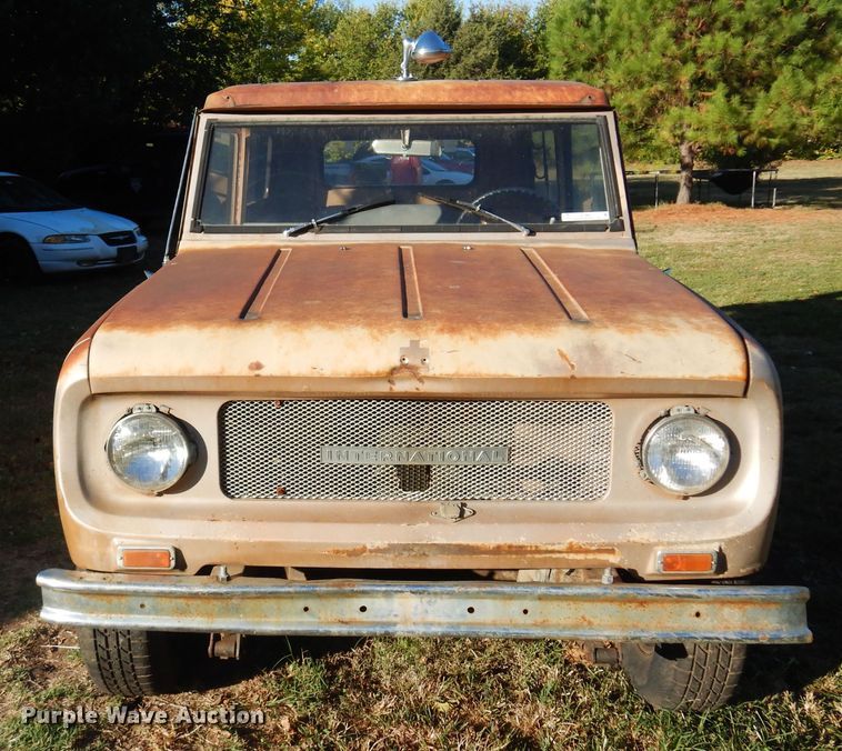 image for item KU9653 1966 International Scout 800  SUV