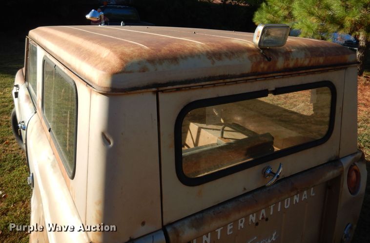 image for item KU9653 1966 International Scout 800  SUV