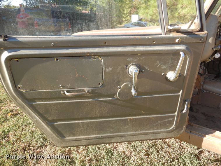 image for item KU9653 1966 International Scout 800  SUV