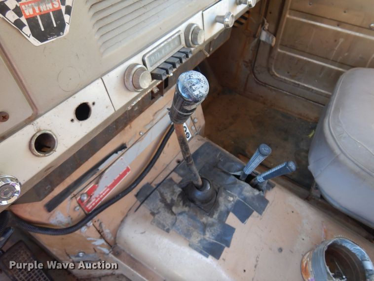 image for item KU9653 1966 International Scout 800  SUV