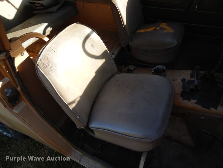 image for item KU9653 1966 International Scout 800  SUV