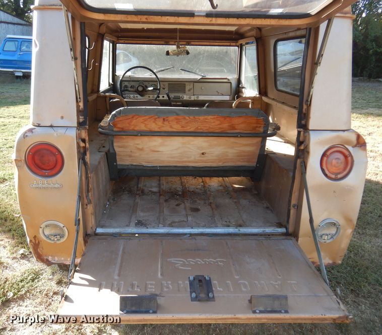 image for item KU9653 1966 International Scout 800  SUV