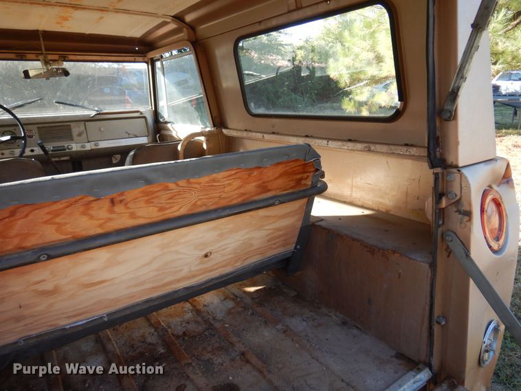 image for item KU9653 1966 International Scout 800  SUV