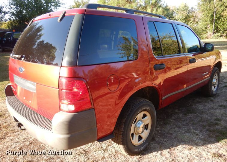 image for item KU9665 2004 Ford Explorer  SUV