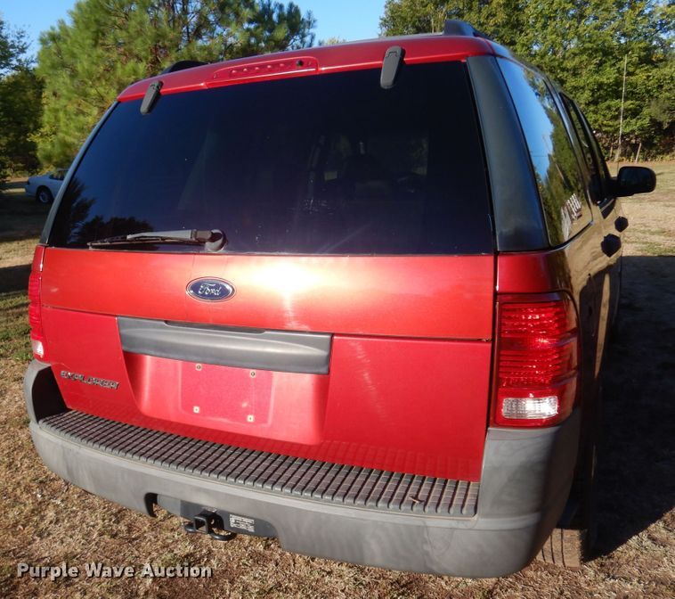 image for item KU9665 2004 Ford Explorer  SUV