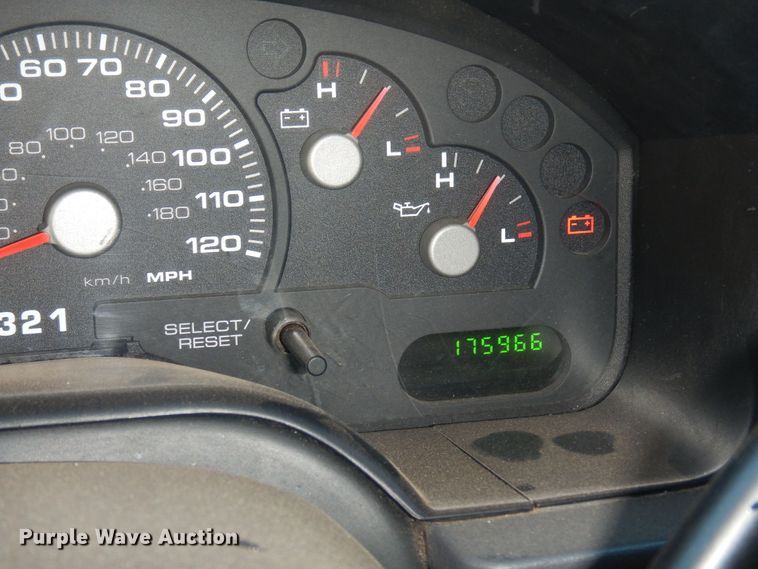 image for item KU9665 2004 Ford Explorer  SUV