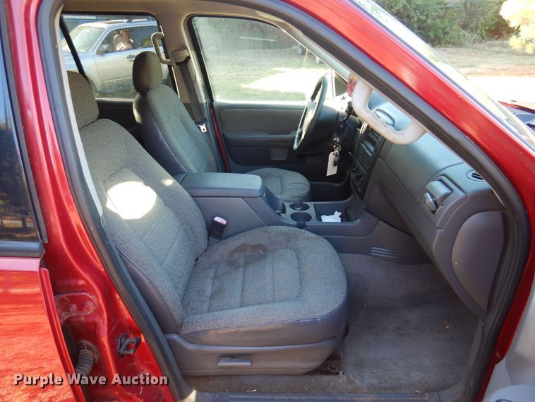 image for item KU9665 2004 Ford Explorer  SUV