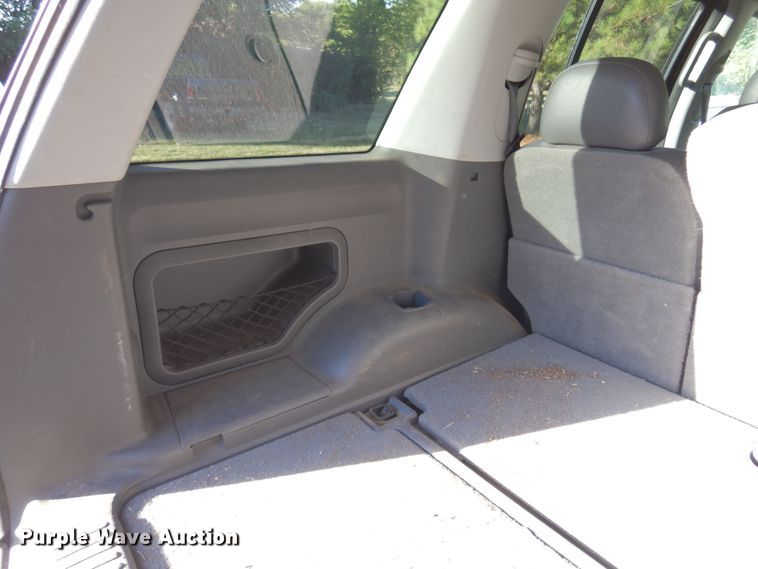 image for item KU9665 2004 Ford Explorer  SUV