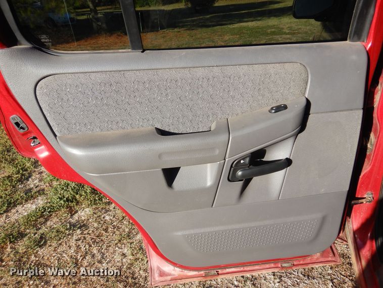 image for item KU9665 2004 Ford Explorer  SUV