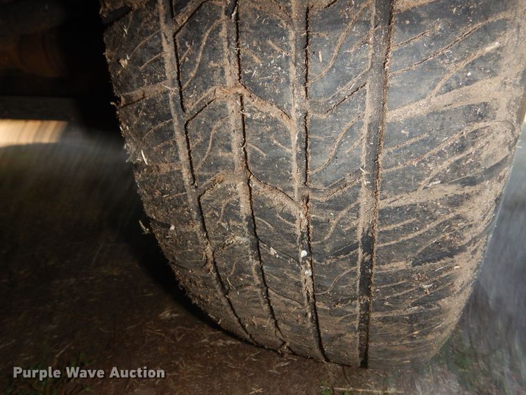 image for item KU9665 2004 Ford Explorer  SUV