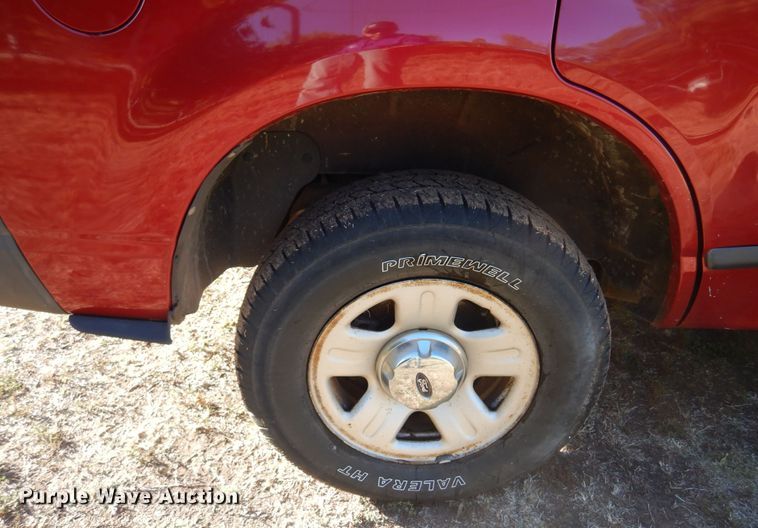 image for item KU9665 2004 Ford Explorer  SUV