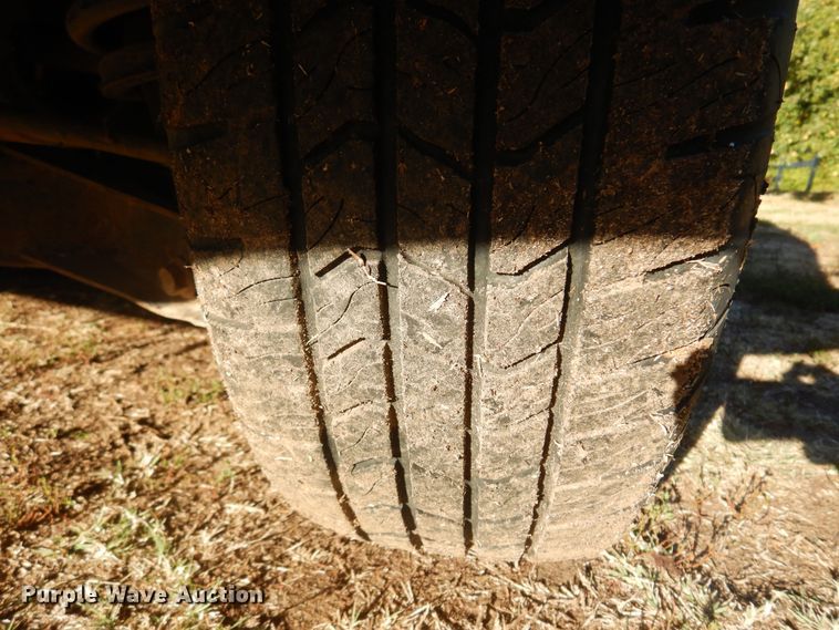 image for item KU9665 2004 Ford Explorer  SUV