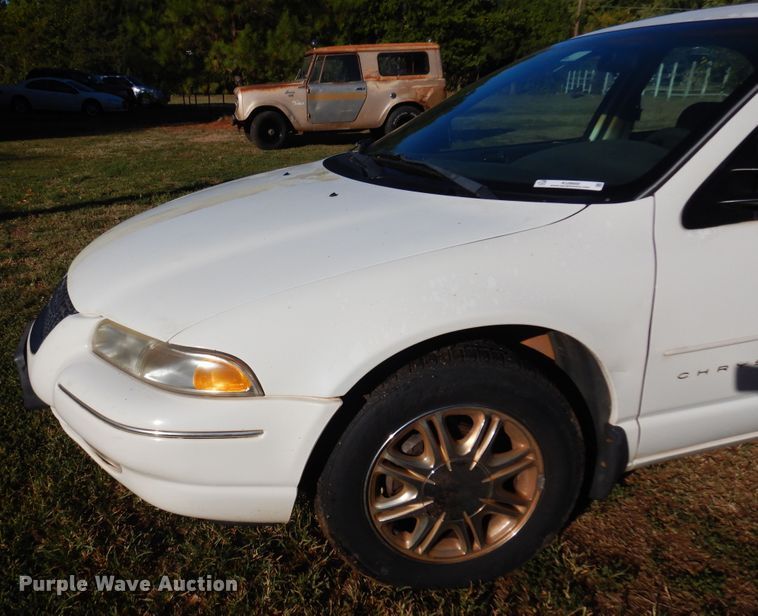 image for item KU9666 2000 Chrysler Cirrus