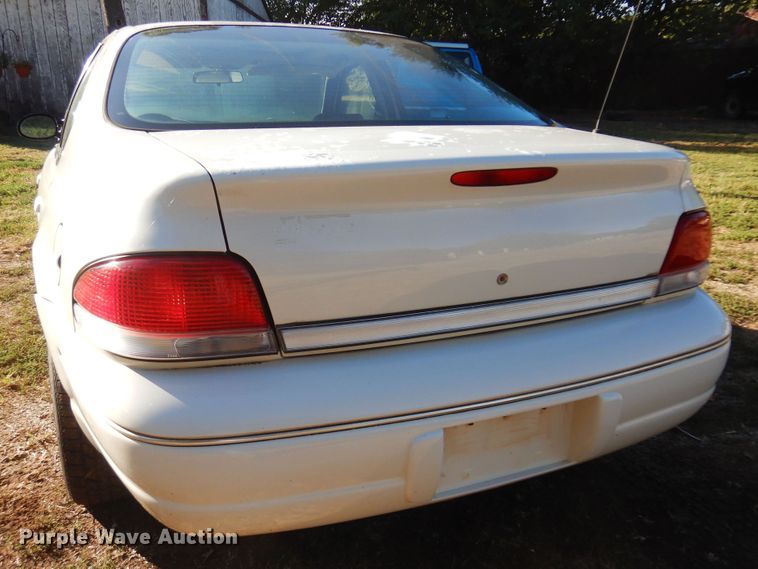 image for item KU9666 2000 Chrysler Cirrus