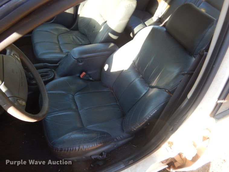 image for item KU9666 2000 Chrysler Cirrus