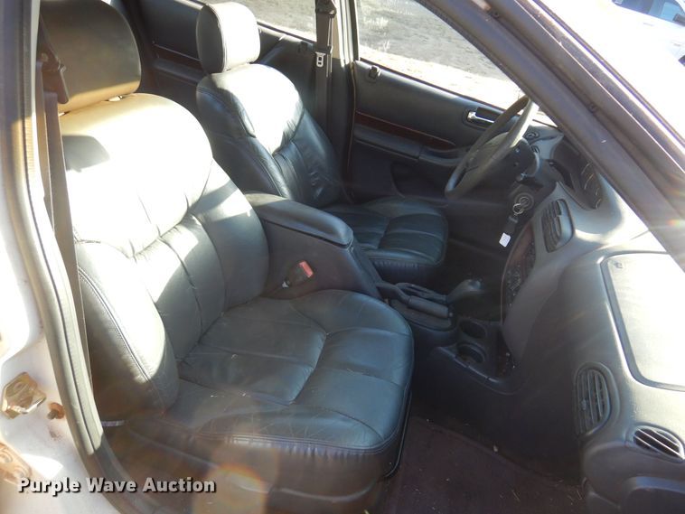 image for item KU9666 2000 Chrysler Cirrus