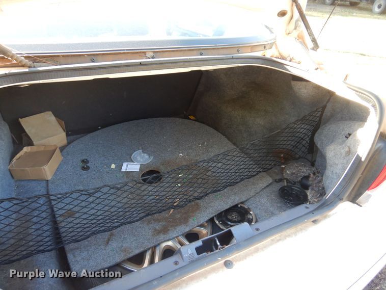 image for item KU9666 2000 Chrysler Cirrus