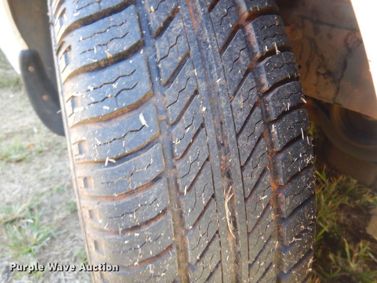 image for item KU9666 2000 Chrysler Cirrus