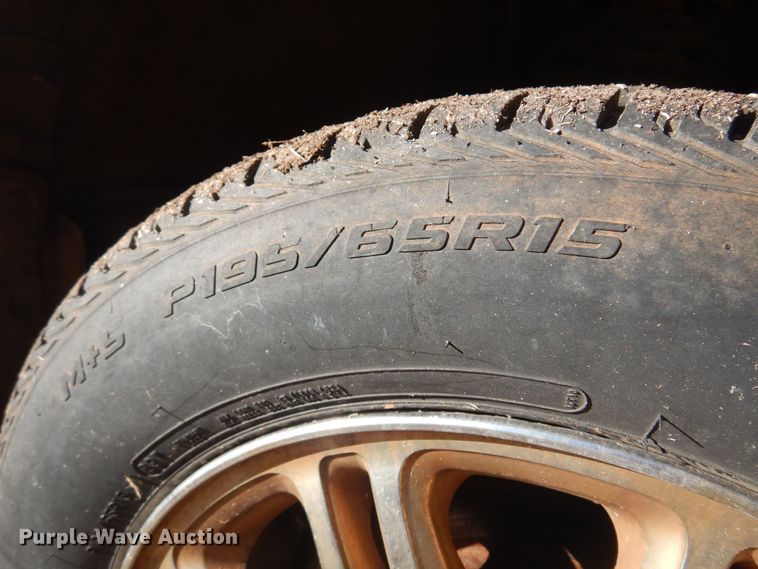 image for item KU9666 2000 Chrysler Cirrus