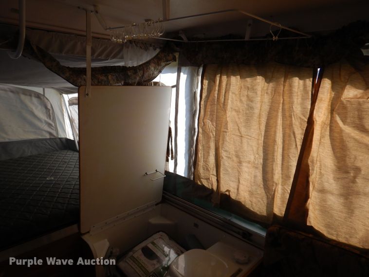 image for item KW9403 2000 Coleman Niagara Elite  camper