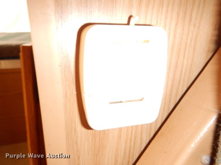 image for item KW9403 2000 Coleman Niagara Elite  camper