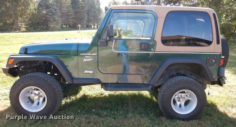 image for item KW9404 1997 Jeep Wrangler  SUV