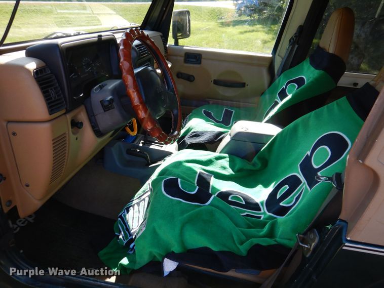 image for item KW9404 1997 Jeep Wrangler  SUV