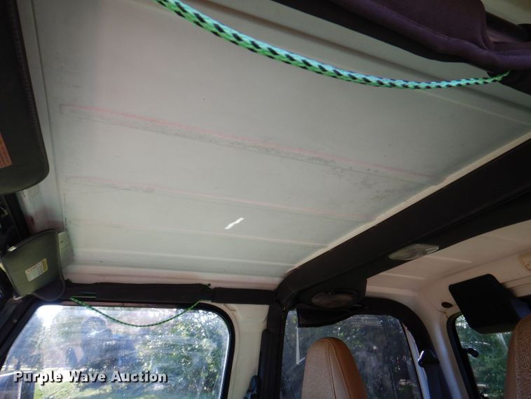 image for item KW9404 1997 Jeep Wrangler  SUV