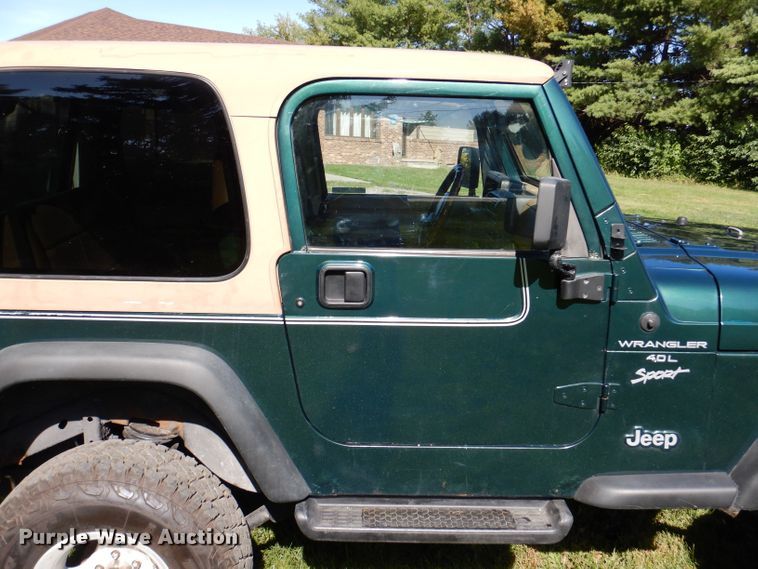image for item KW9404 1997 Jeep Wrangler  SUV