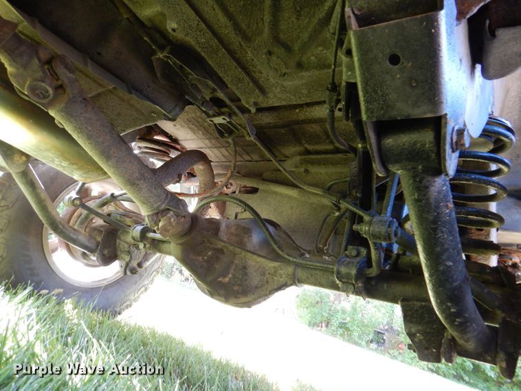 image for item KW9404 1997 Jeep Wrangler  SUV