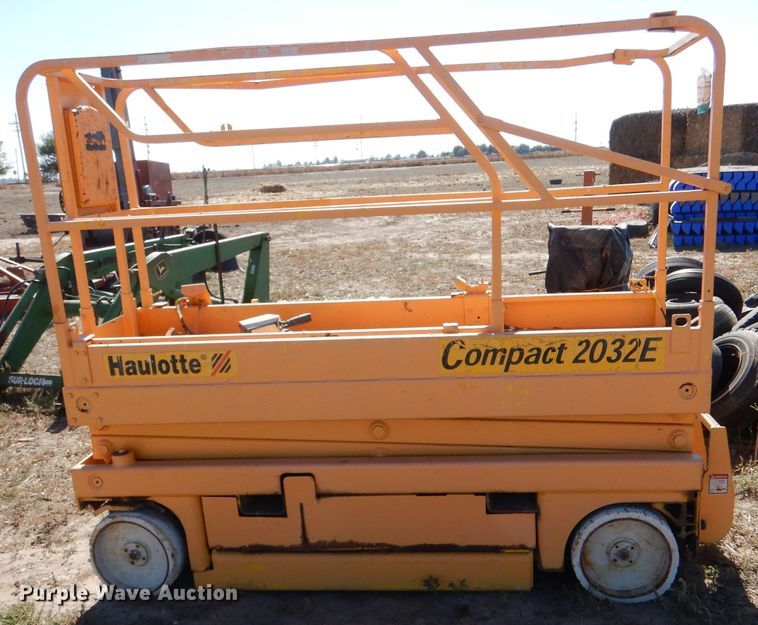 image for item LG9297 Haulotte Compact 2032E  scissor lift