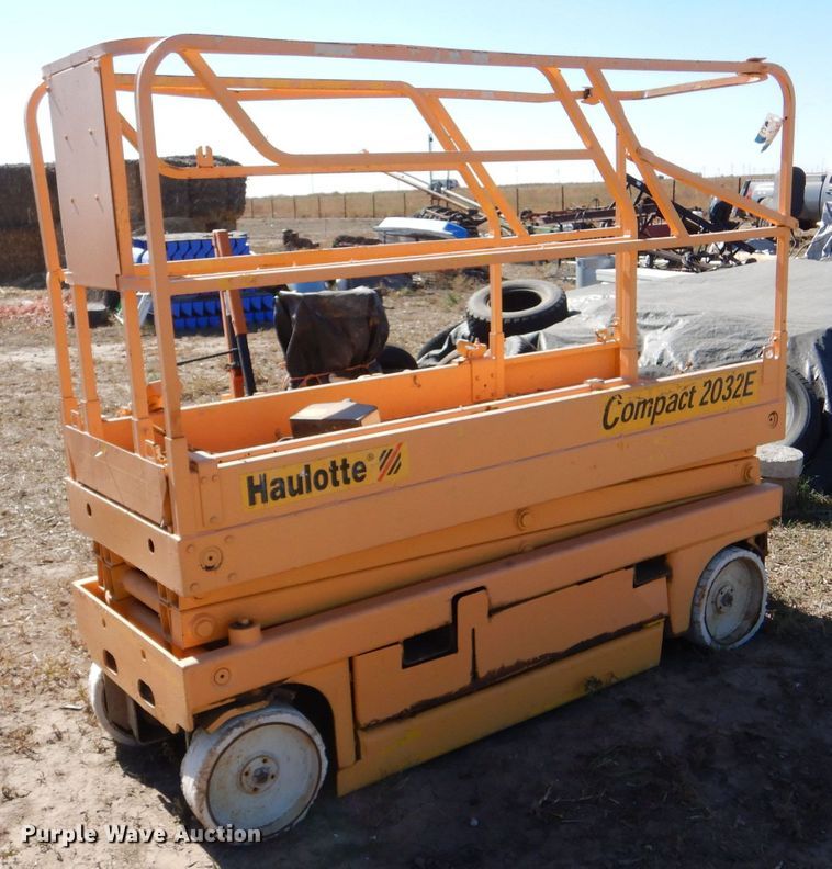 image for item LG9297 Haulotte Compact 2032E  scissor lift