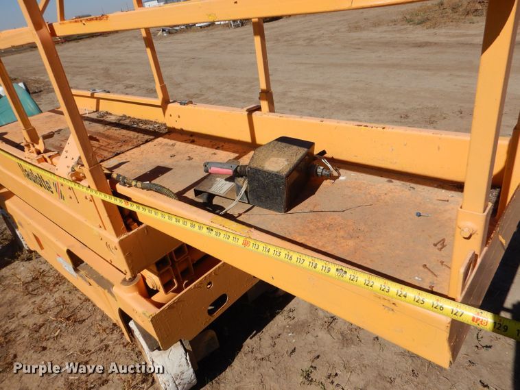 image for item LG9297 Haulotte Compact 2032E  scissor lift