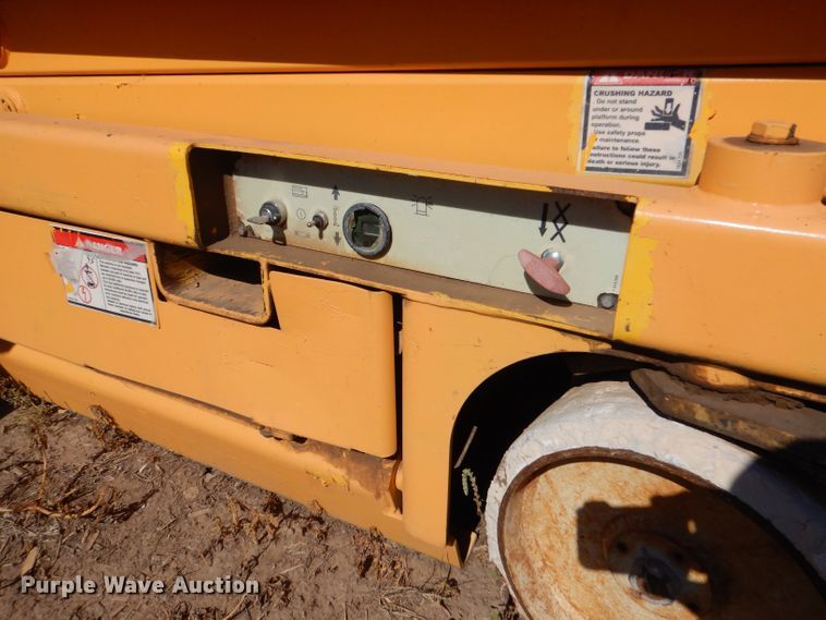 image for item LG9297 Haulotte Compact 2032E  scissor lift