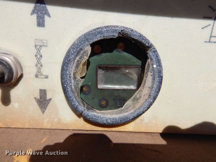 image for item LG9297 Haulotte Compact 2032E  scissor lift