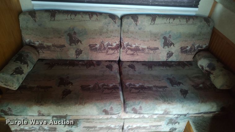 image for item LK9941 2004 Integrity  livestock trailer