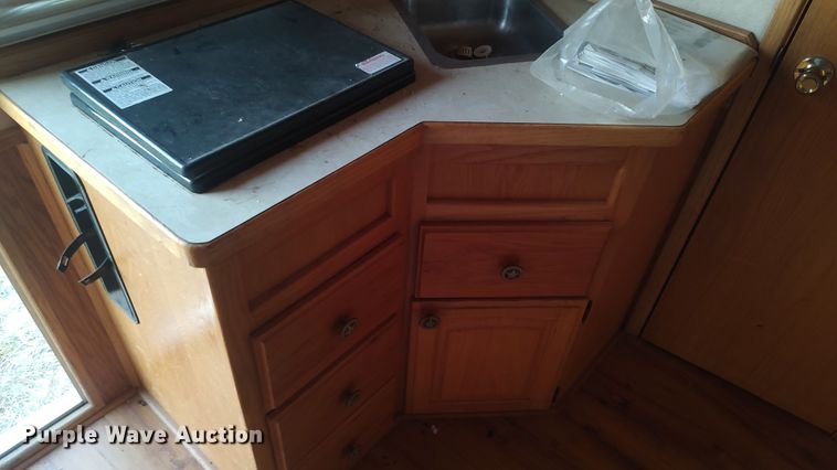 image for item LK9941 2004 Integrity  livestock trailer