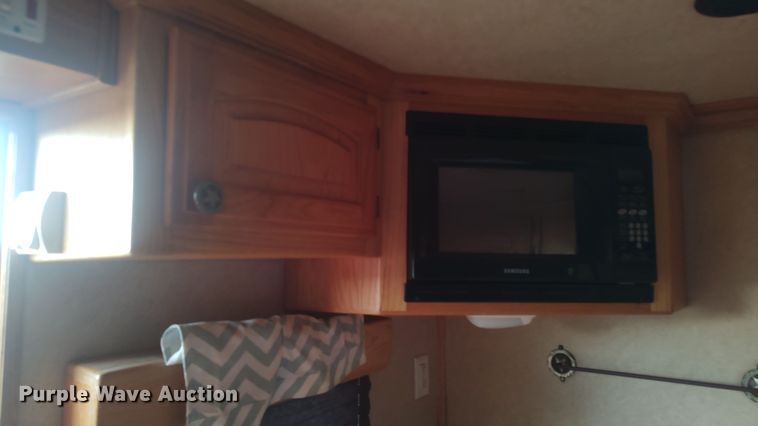 image for item LK9941 2004 Integrity  livestock trailer