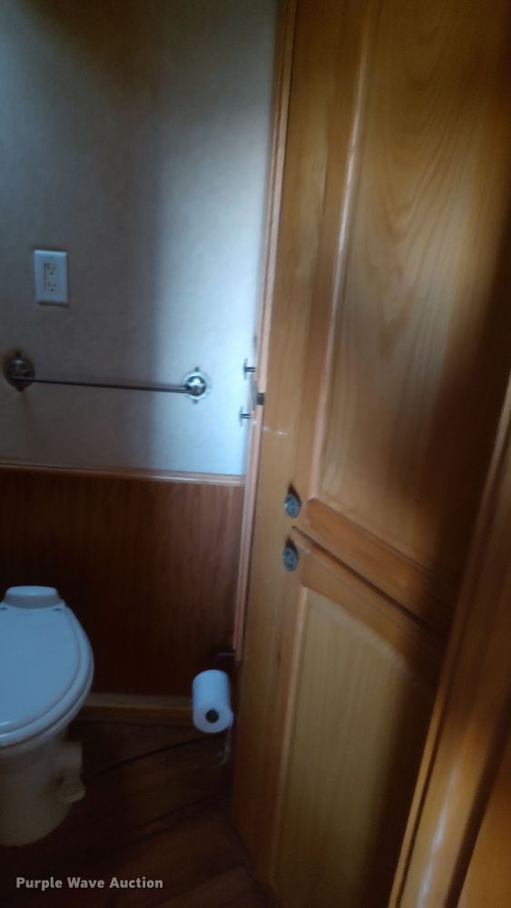 image for item LK9941 2004 Integrity  livestock trailer