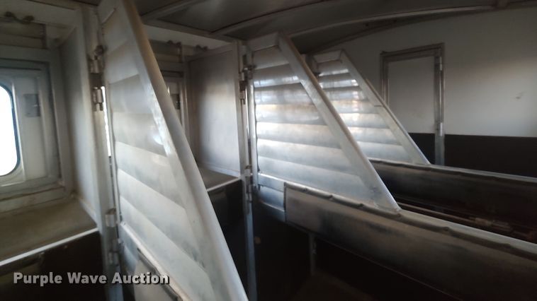 image for item LK9941 2004 Integrity  livestock trailer