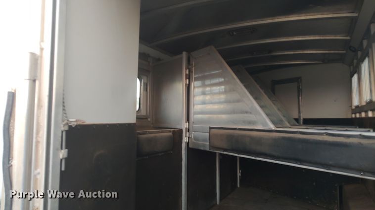 image for item LK9941 2004 Integrity  livestock trailer