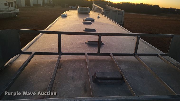 image for item LK9941 2004 Integrity  livestock trailer