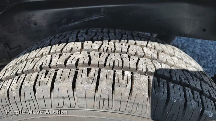 image for item LK9951 2003 GMC Sonoma  Ext. Cab pickup truck