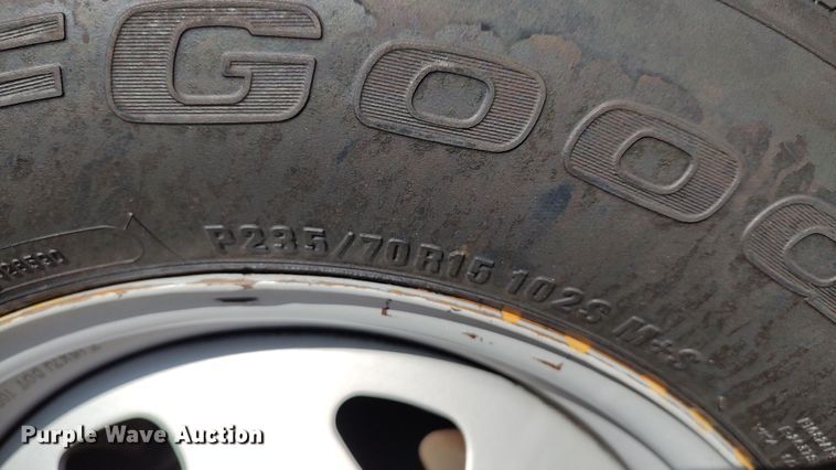 image for item LK9951 2003 GMC Sonoma  Ext. Cab pickup truck