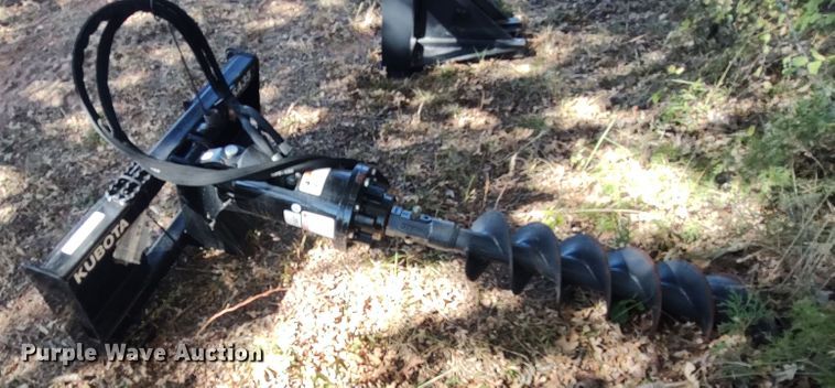 image for item LK9953 Kubota SA35  skid steer auger